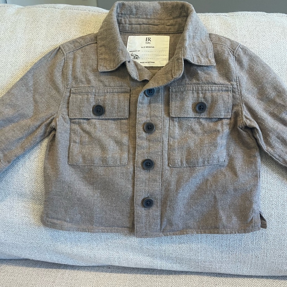 Baby Banana Republic: brown 100 % cotton button down 6-12 months